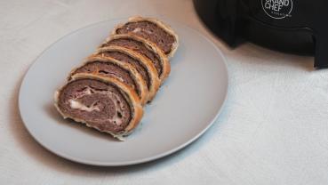 Polpettone al forno ripieno di formaggio e prosciutto