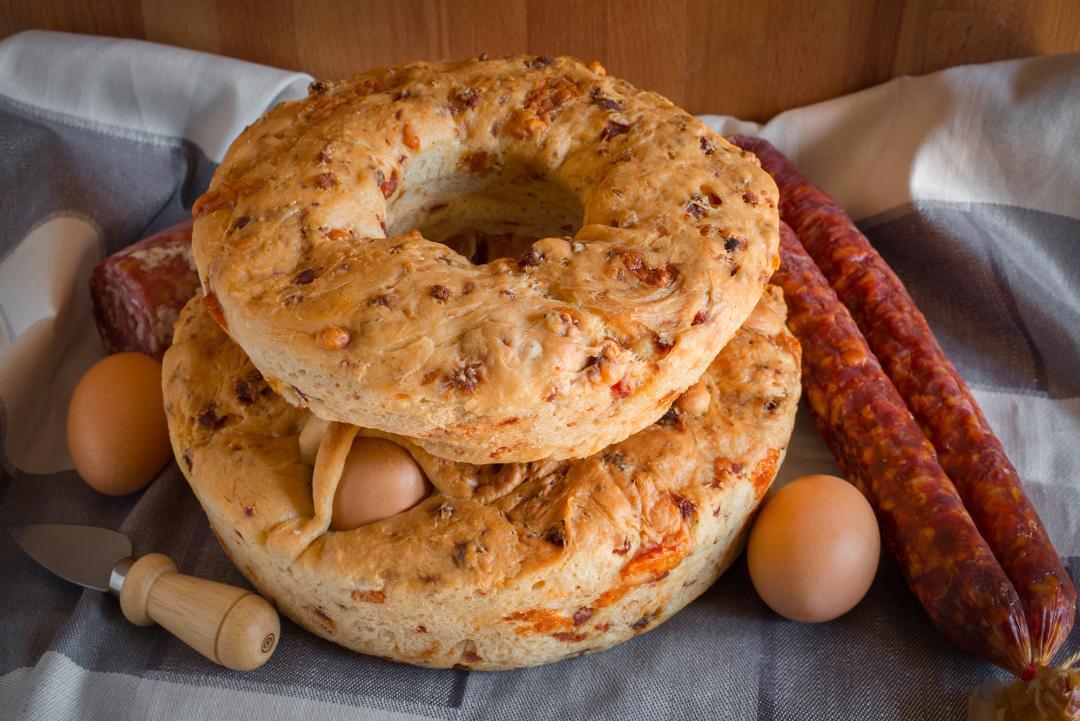 Casatiello e tortano: quali sono le differenze?