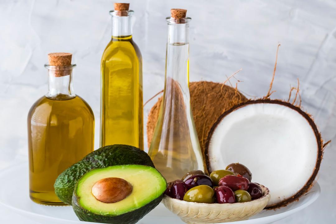 Che differenza c’è fra grassi saturi e insaturi e le loro funzioni