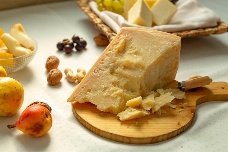 il parmigiano reggiano perfetto nell alimentazione dello sportivo grand chef evolution