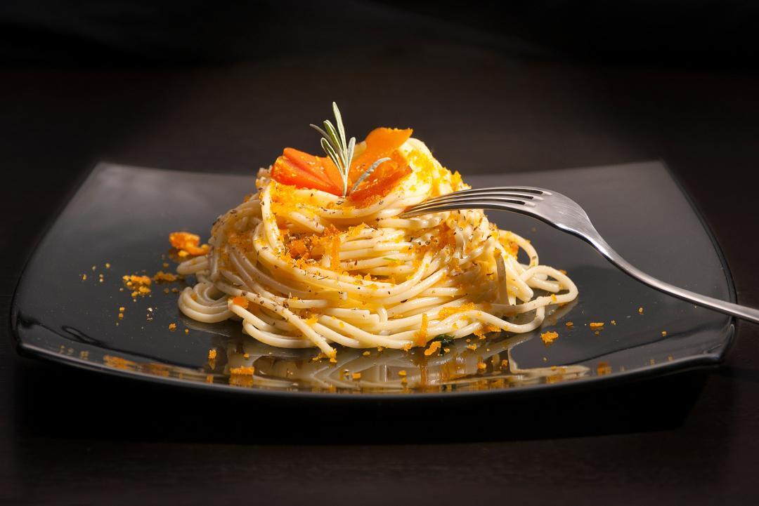 Cos'è la bottarga: storia, curiosità e impieghi in cucina