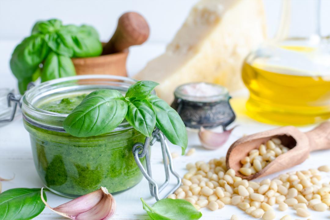 Tutti i tipi di pesto esistenti, non solo quello genovese
