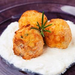 arancini-calamari-e-piselli