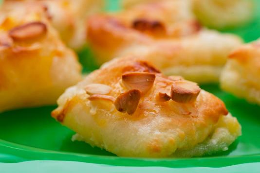 fagottini-di-sfoglia-dolci--