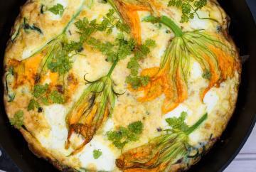 Frittata con fiori di zucca 
