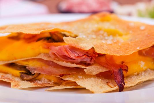 lasagna-con-besciamella-allo-zafferano--