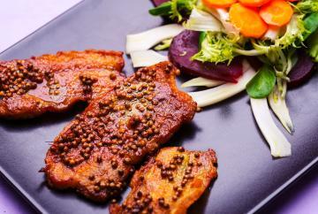 Pancetta di maiale marinata con spezie e zenzero