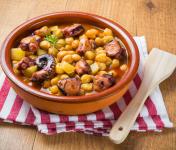 Zuppa di Polpo, ceci e patate