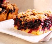 Sbriciolata ai frutti di bosco