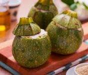 Terrina di zucchina con ripieno di caprino e pistacchi