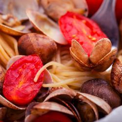 spaghetti-con-le-vongole-al-cartoccio