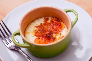 Uova in cocotte con bottarga di muggine