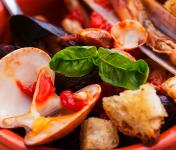 Zuppa di frutti di mare